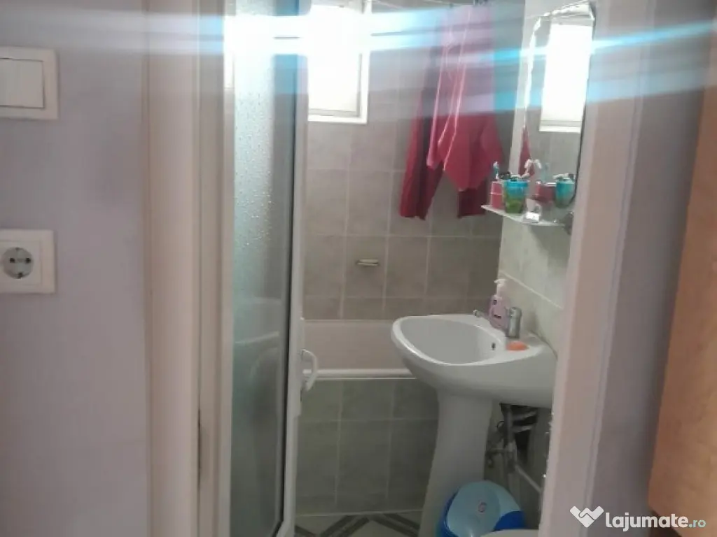 Apartament Cu 2 Camere Semidecomandate - Parter - Zona George Enescu 