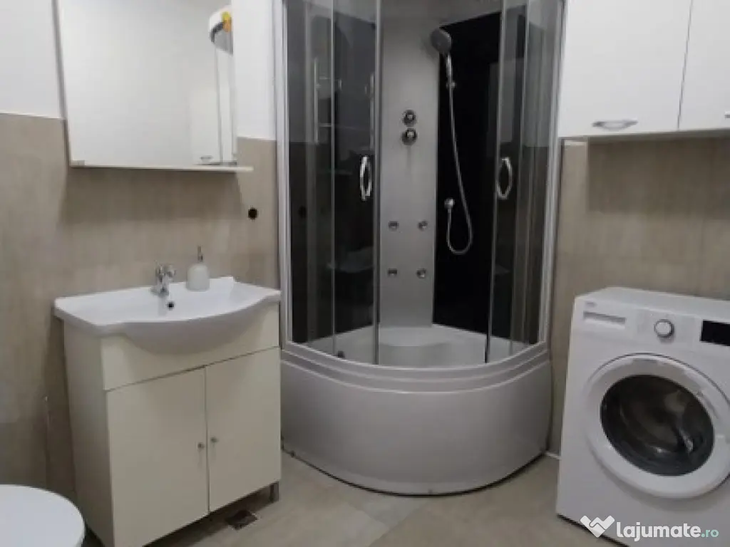 Apartament 3 camere et.1,balcon inchis, parcare Floresti 