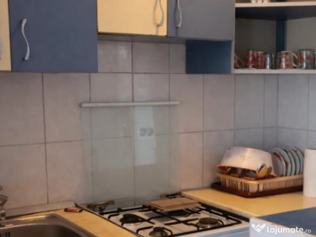 Apartament cu două camere zona Cetății 