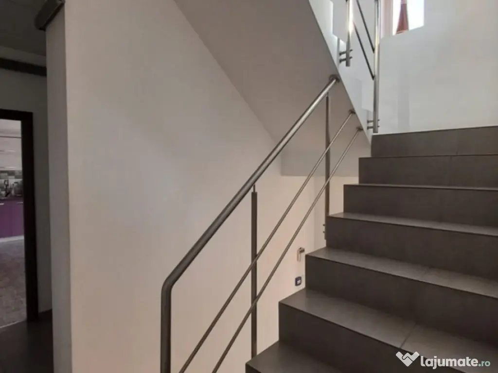 Clădire Business/Medical, 450 mp utili, zona Central 