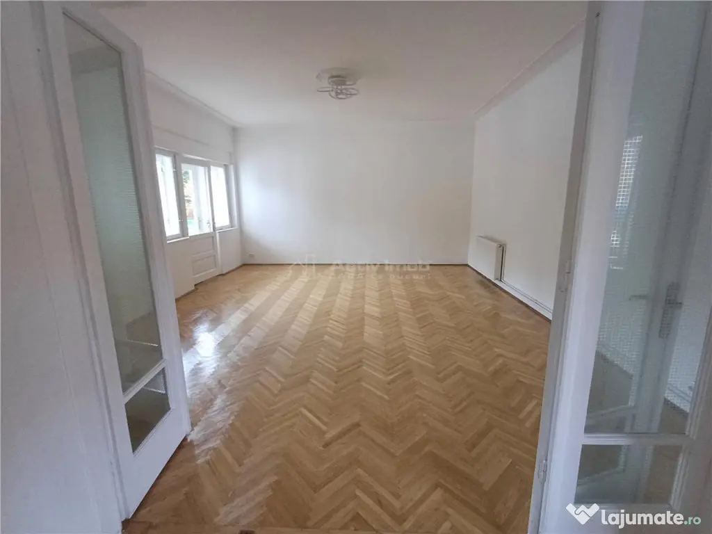 Spatiu de #238;nchiriat zona ultracentrala