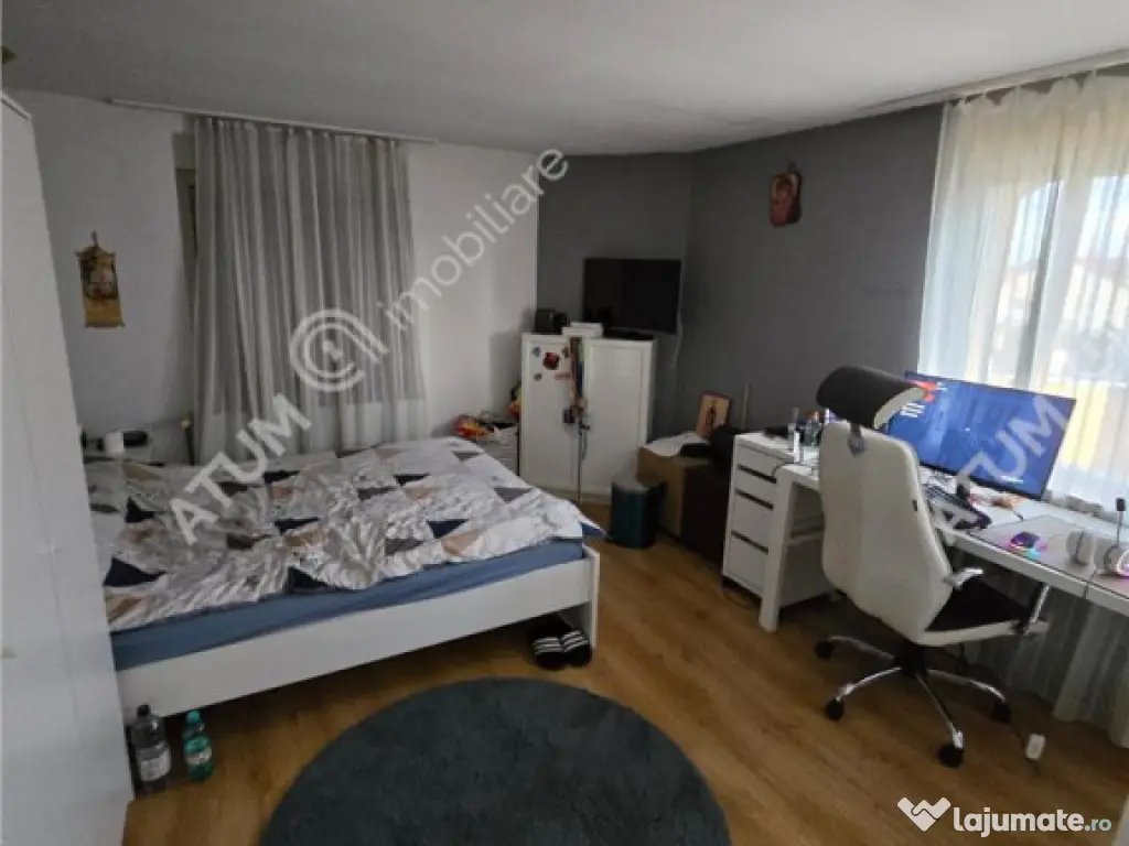 Casa individuala 5 camere 2 bai 290 mp teren zona Mall Selim