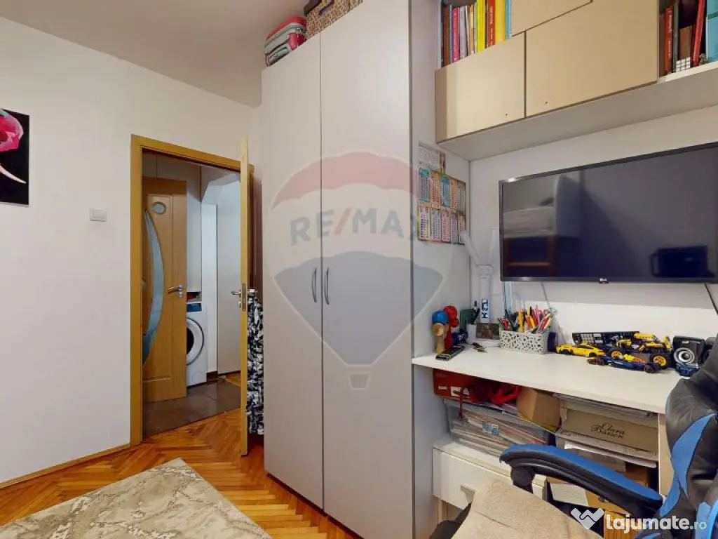 Apartament cu 2 camere de vânzare în zona Florilor