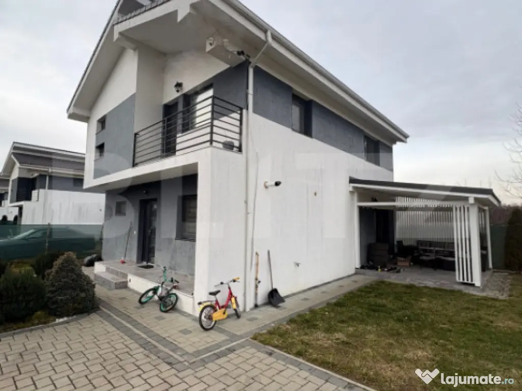 Casa Individuala, 4 camere, 120 mp + 500 mp teren - Bistrita 