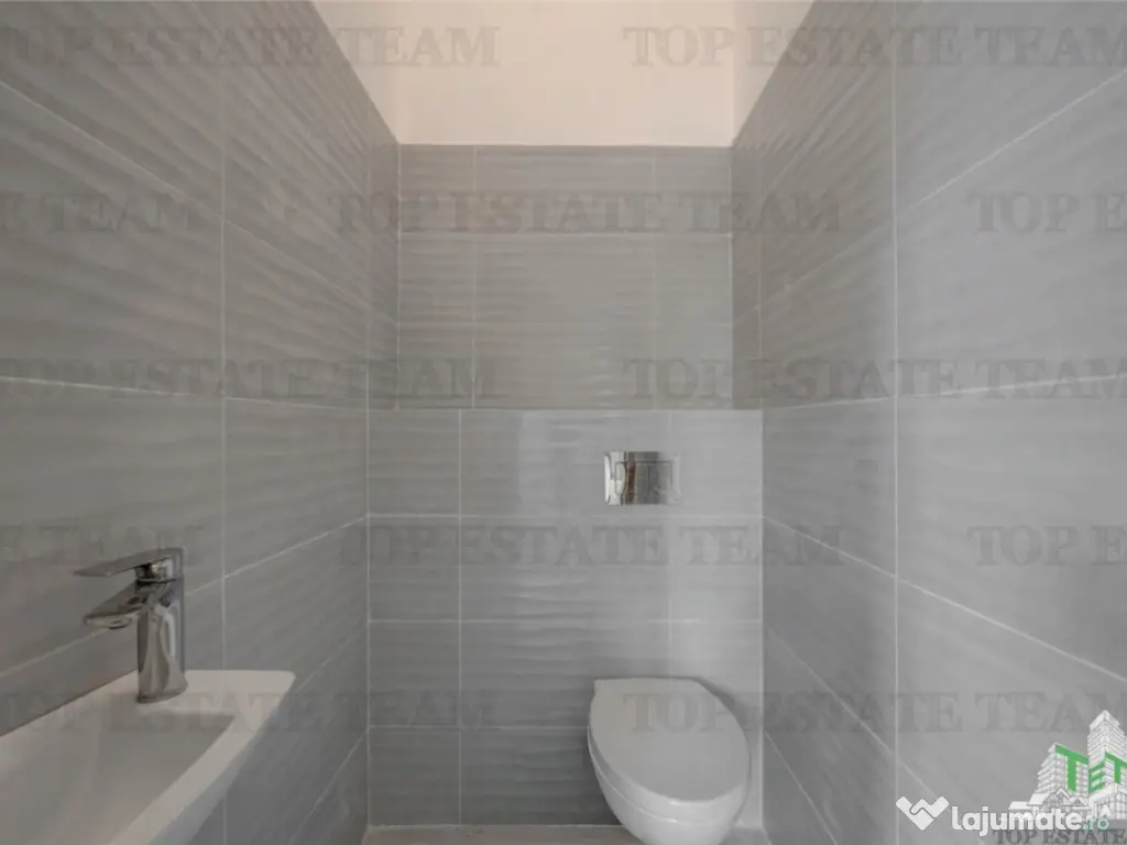 Spatiu comercial ideal bistro/cafenea cu 10 mp curte langa P 