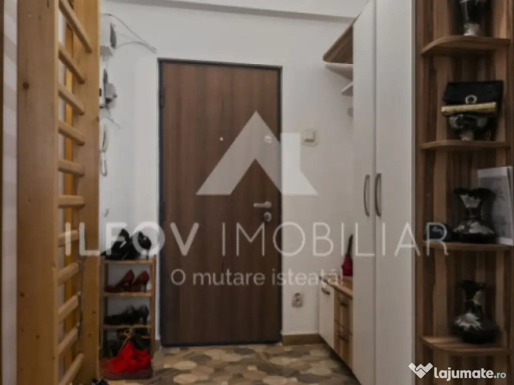 Apartament 3 camere Pța Romană, vedere spre spate, spațio 