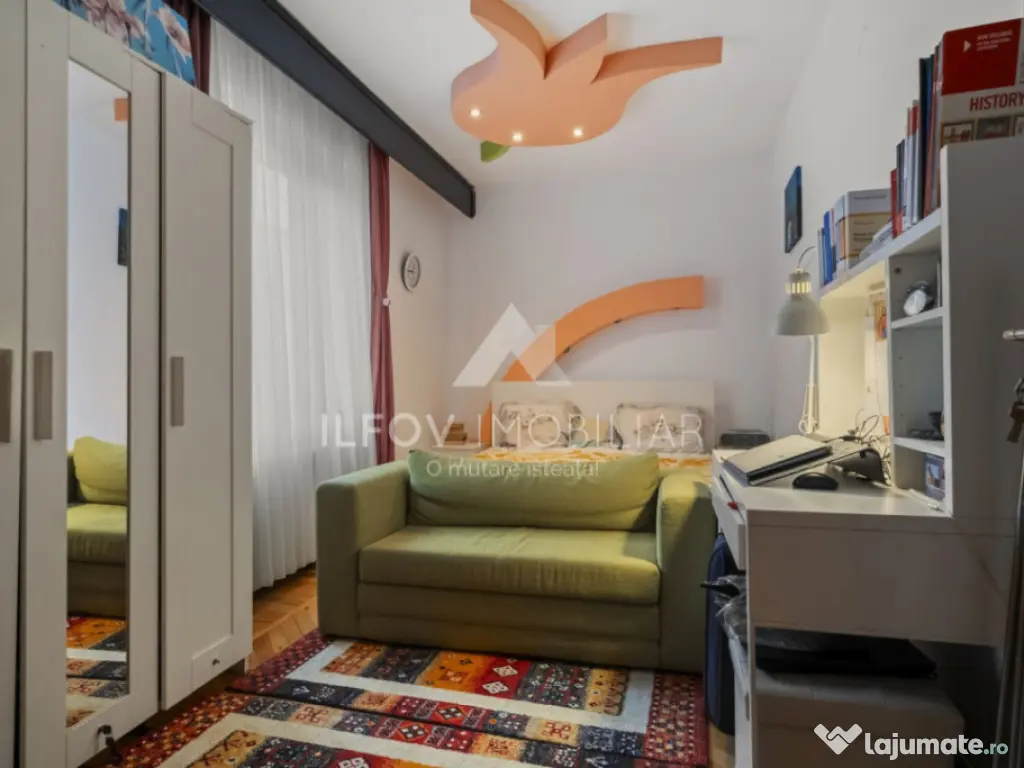 Apartament 3 camere Pța Romană, vedere spre spate, spațio 