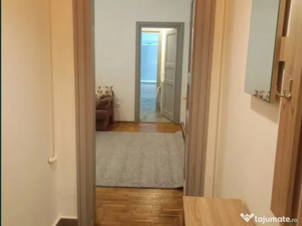 Apartament 2 camere, semidecomandat - zona Astra