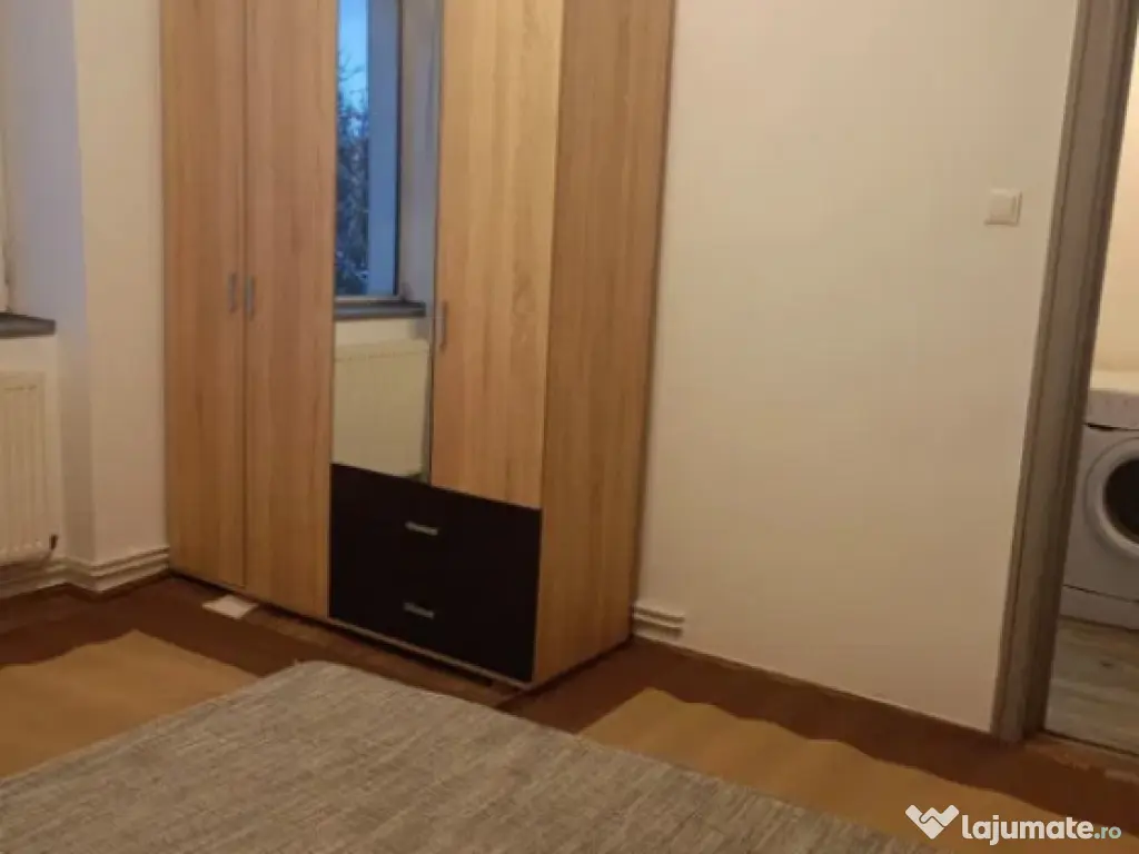 Apartament 2 camere, semidecomandat - zona Astra