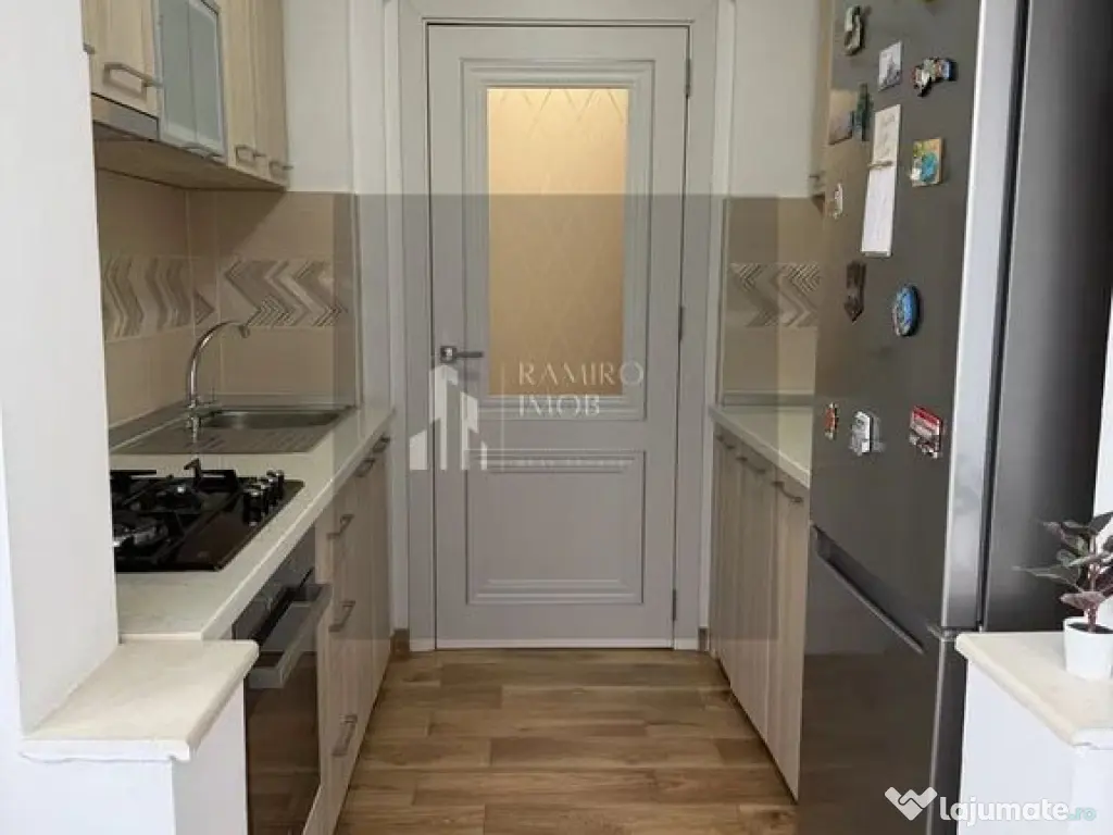 Apartament 3 camere decomandat 1 Decembrie 1918