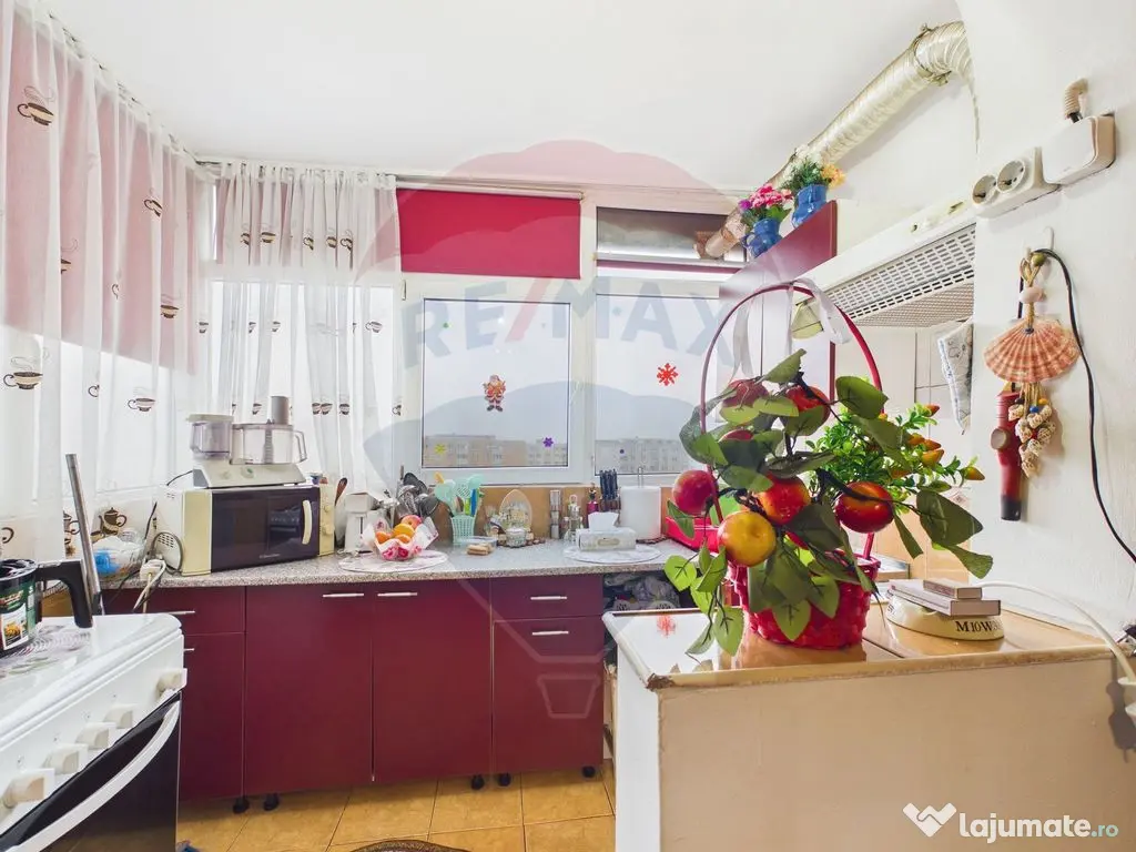 4 camere de vanzare in Rahova, la sosea, langa piata, ren... 