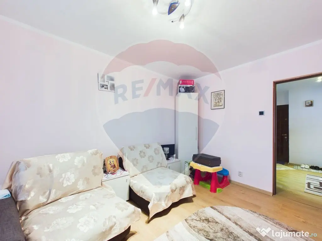 Apartament cu 4 camere de vanzare in Rahova, 90mp