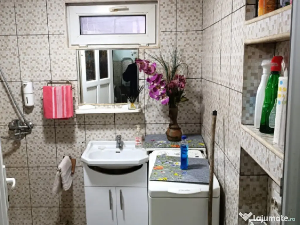 Casă de vânzare, 45 mp, zona Central