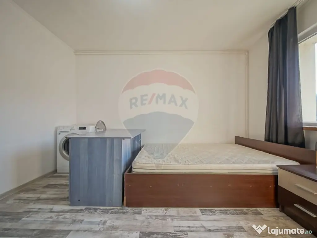 Garsoniera de închiriat în zona Bartolomeu 