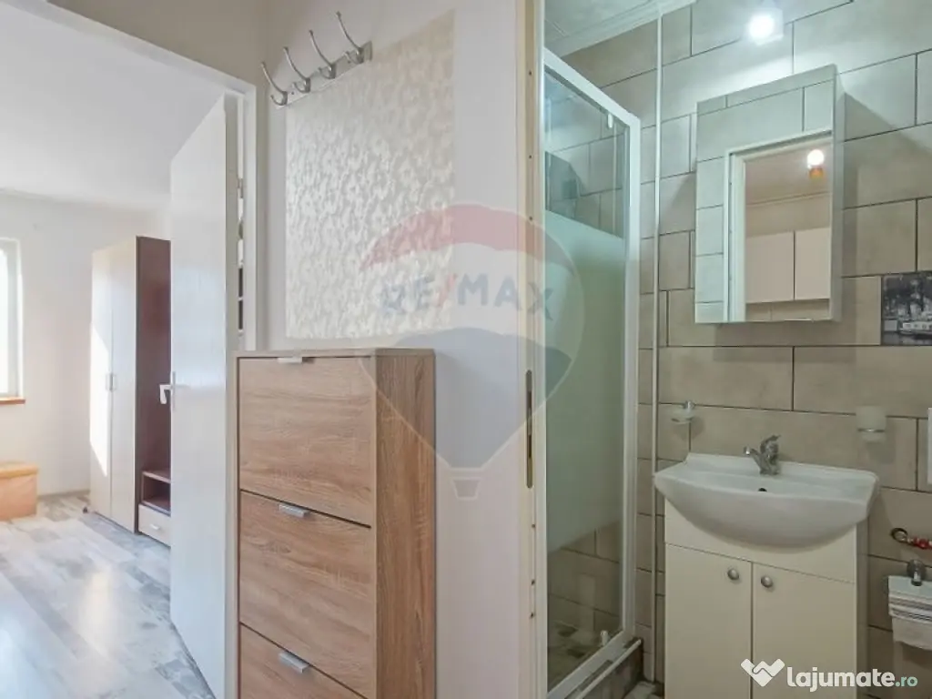 Garsoniera de închiriat în zona Bartolomeu 