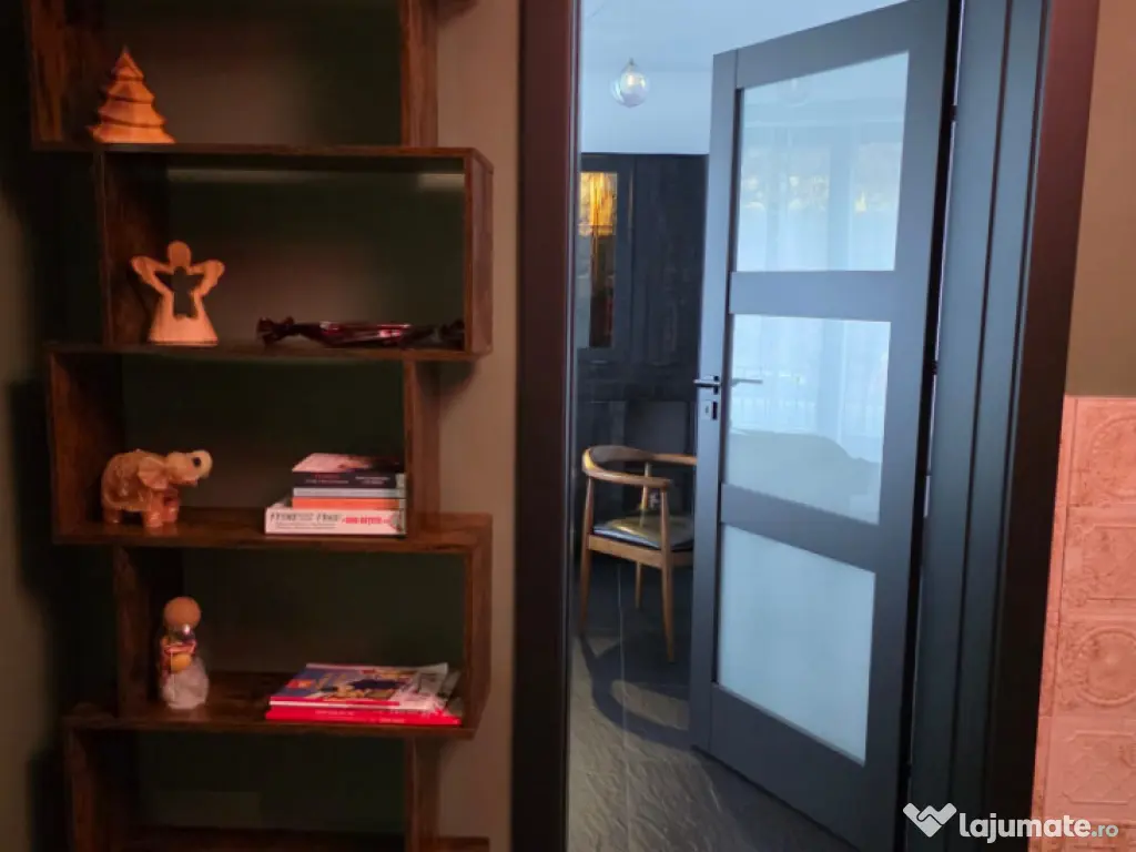 Garsoniera decomandata, 34 mp, Ultracentral - Ramada 