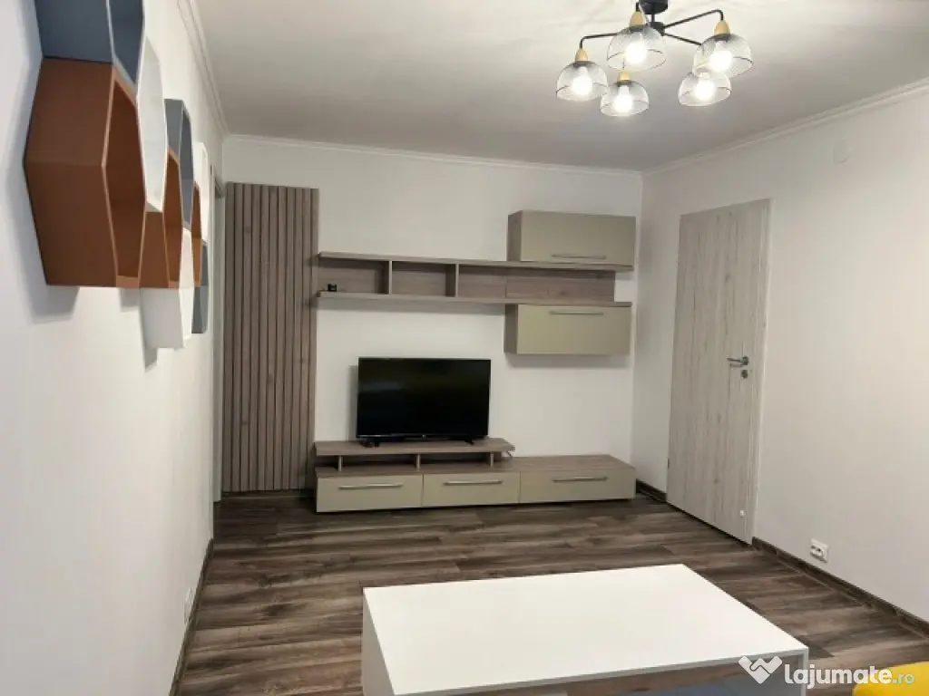 Apartament 4 camere decomandat, 80mp, zona Fizicienilor, 175.000euro 