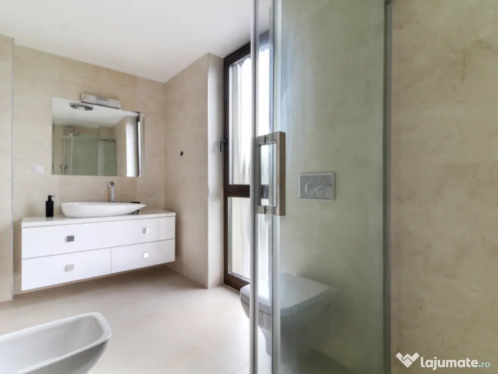 Casa LA CHEIE cu 5 camere si 4 bai, 200 mp, aproape de LIDL, 