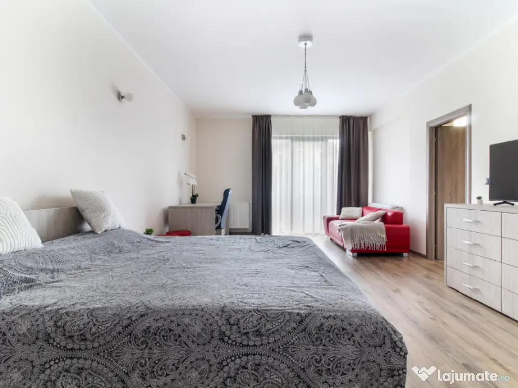 Casa LA CHEIE cu 5 camere si 4 bai, 200 mp, aproape de LIDL, 