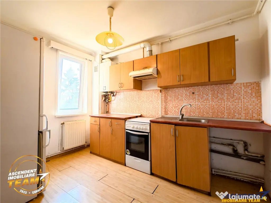 Tur Virtual! Decomandat,3 camere,locatie favorabila,Simeria, 