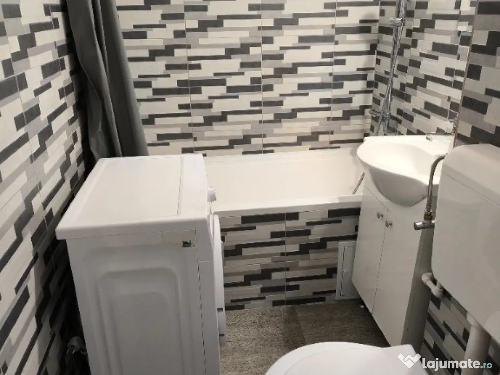 Proprietar Garsoniera Titan Minis metrou renovata nou prima inchiriere 