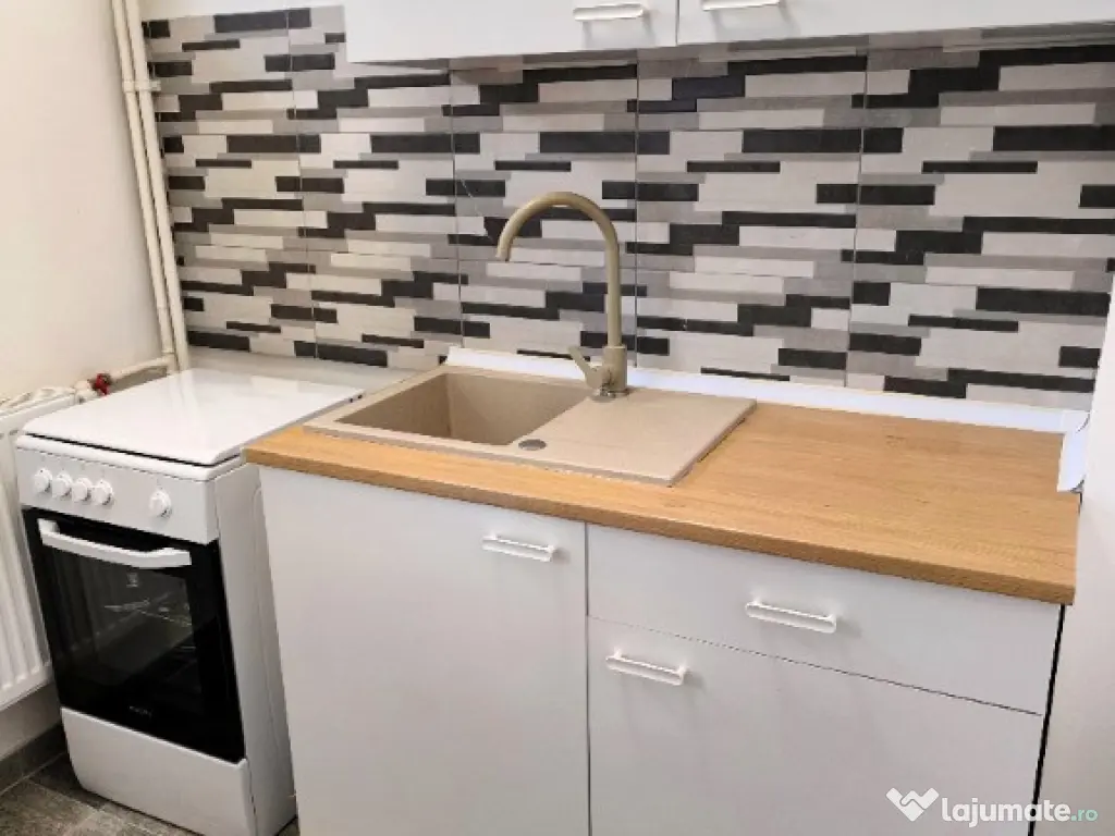 Proprietar Garsoniera Titan Minis metrou renovata nou prima inchiriere 