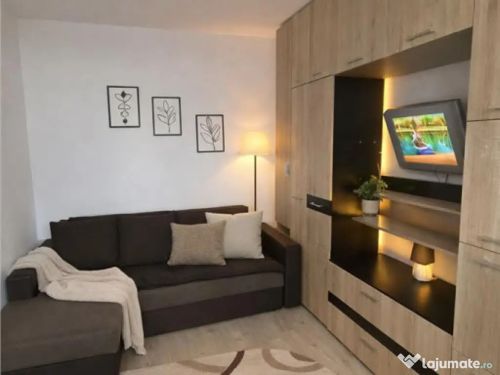 Garsoniera, cu 2 boxe, Astra, Brasov