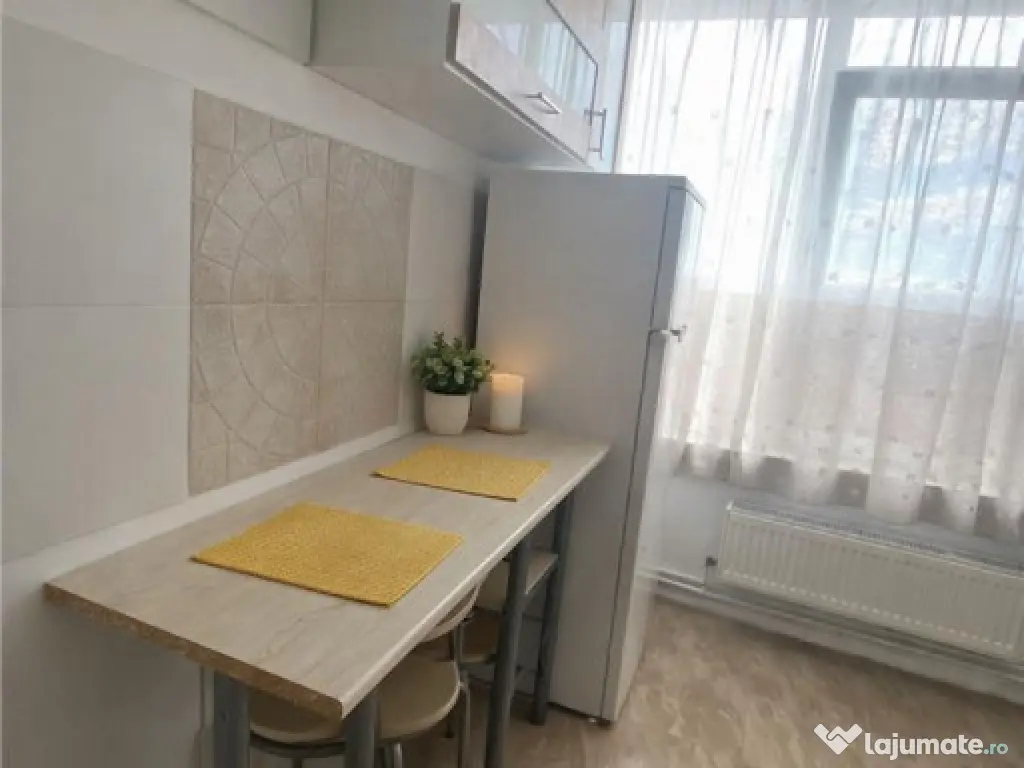 Garsoniera, cu 2 boxe, Astra, Brasov