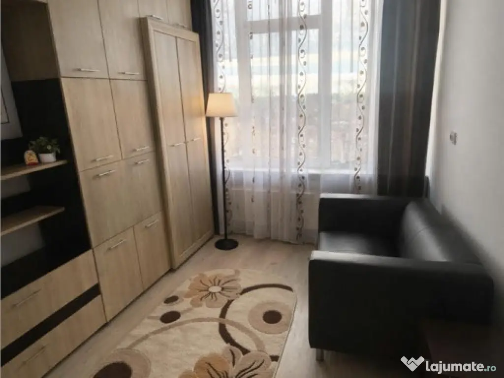 Garsoniera, cu 2 boxe, Astra, Brasov