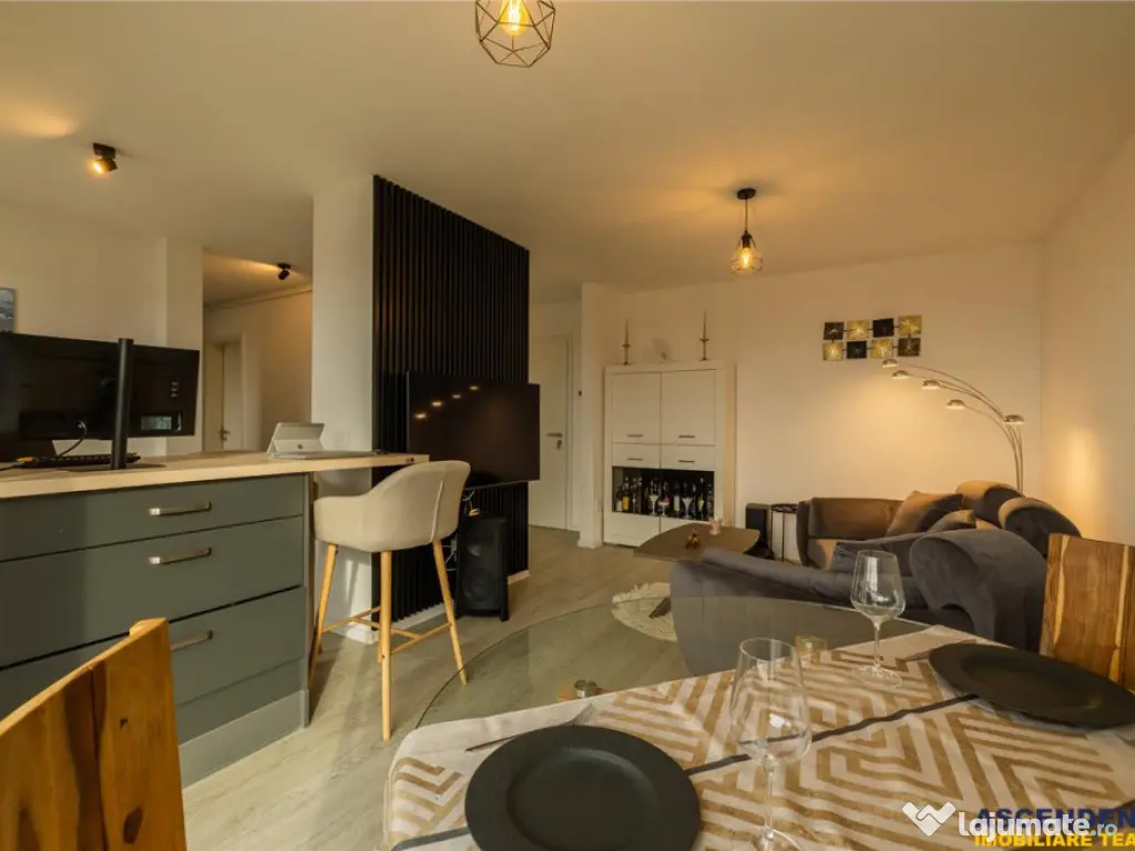 Rafinament urban:terase incantatoare,loc parcare,A Class,Kas 