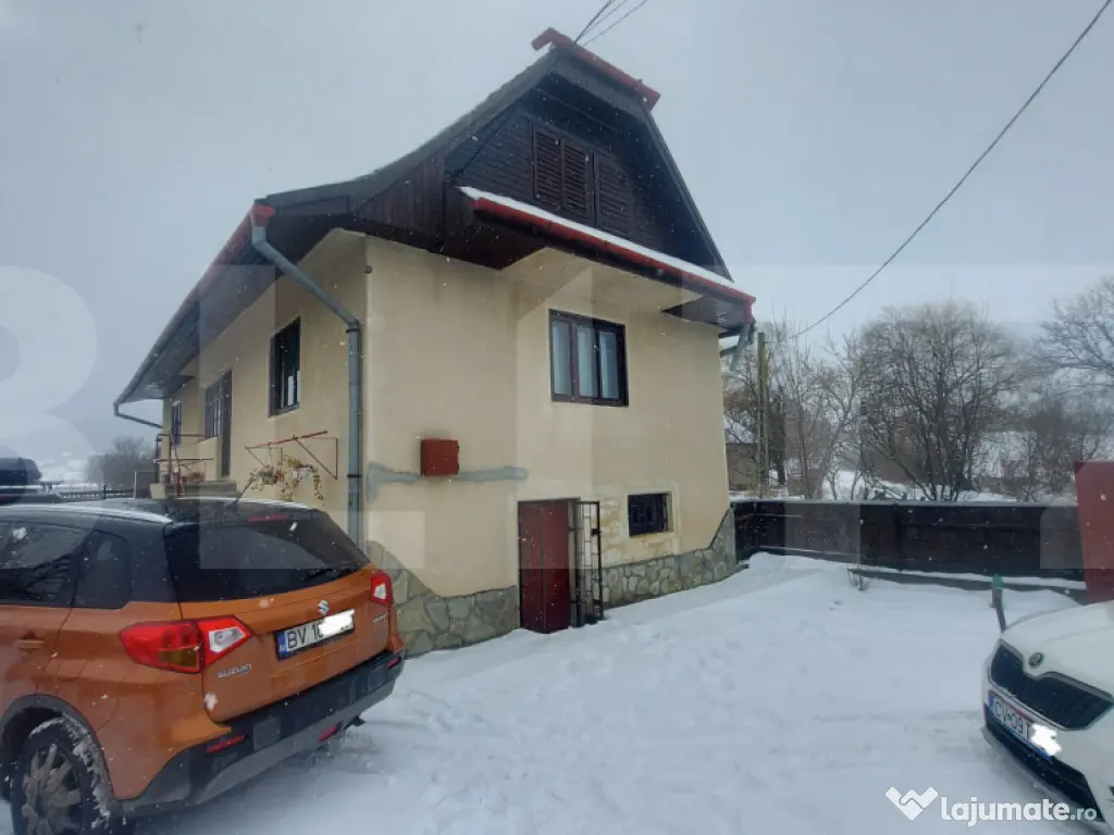 Casă solidă cu teren în Boroșneu Mic – liniște si nat