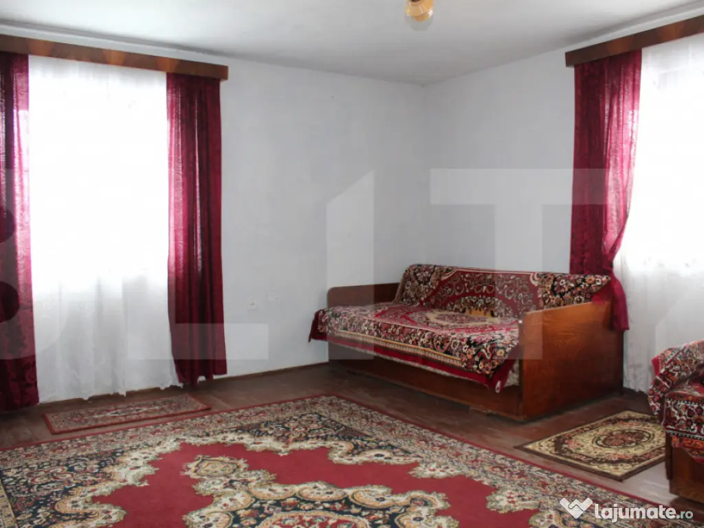 Casă solidă cu teren în Boroșneu Mic – liniște si nat