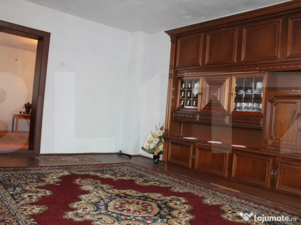 Casă solidă cu teren în Boroșneu Mic – liniște si nat