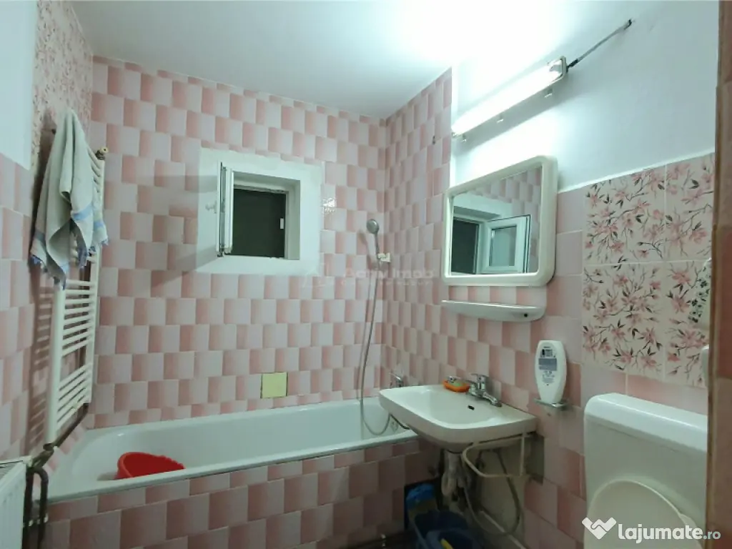 Apartament generos - 3 camere - 87 mp - etaj 2 - Obcini 