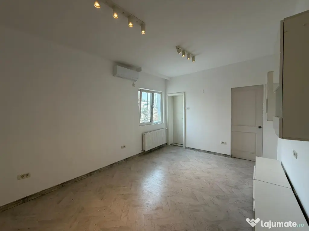 3 camere 2 bai etaj 3 apartament renovat recent, proprietar 