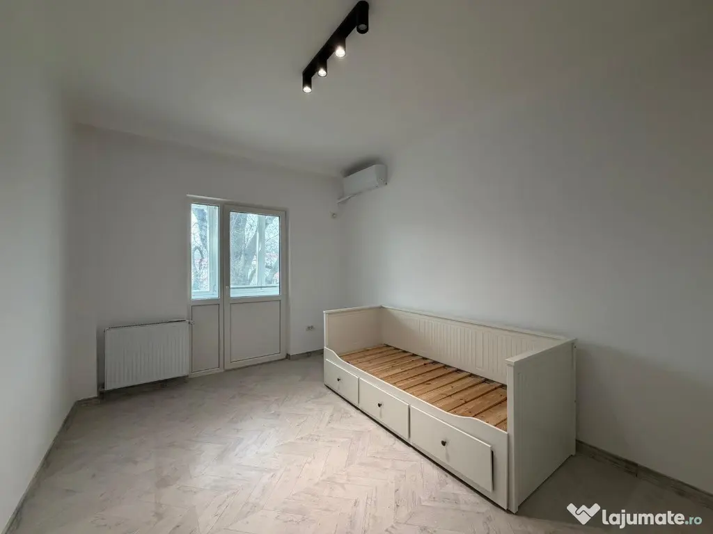 3 camere 2 bai etaj 3 apartament renovat recent, proprietar 