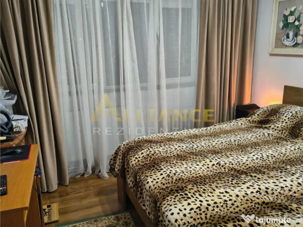 Apartament 3 camere decomandat – Sector 4 | 450 m metro... 