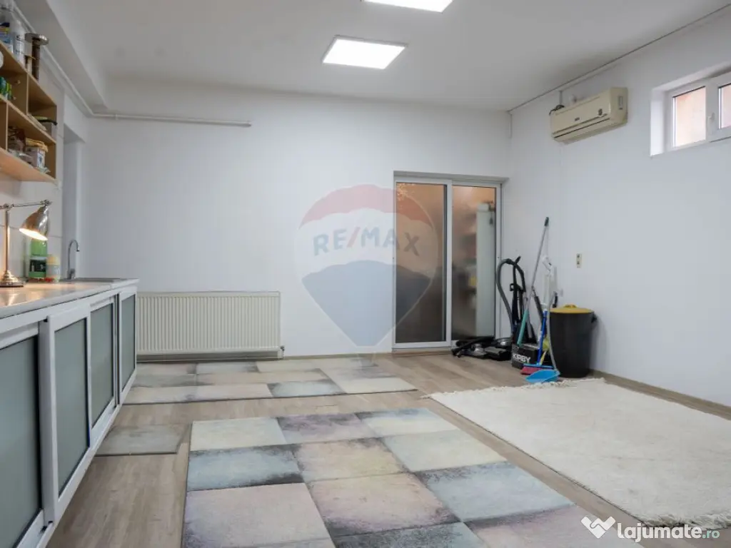 DE VANZARE Reședință Premium cu Piscină și Teren Gen... 