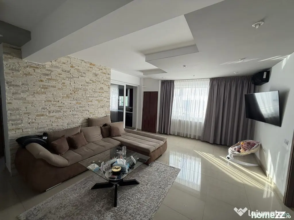 Apartament 3 camere zona Bratianu 