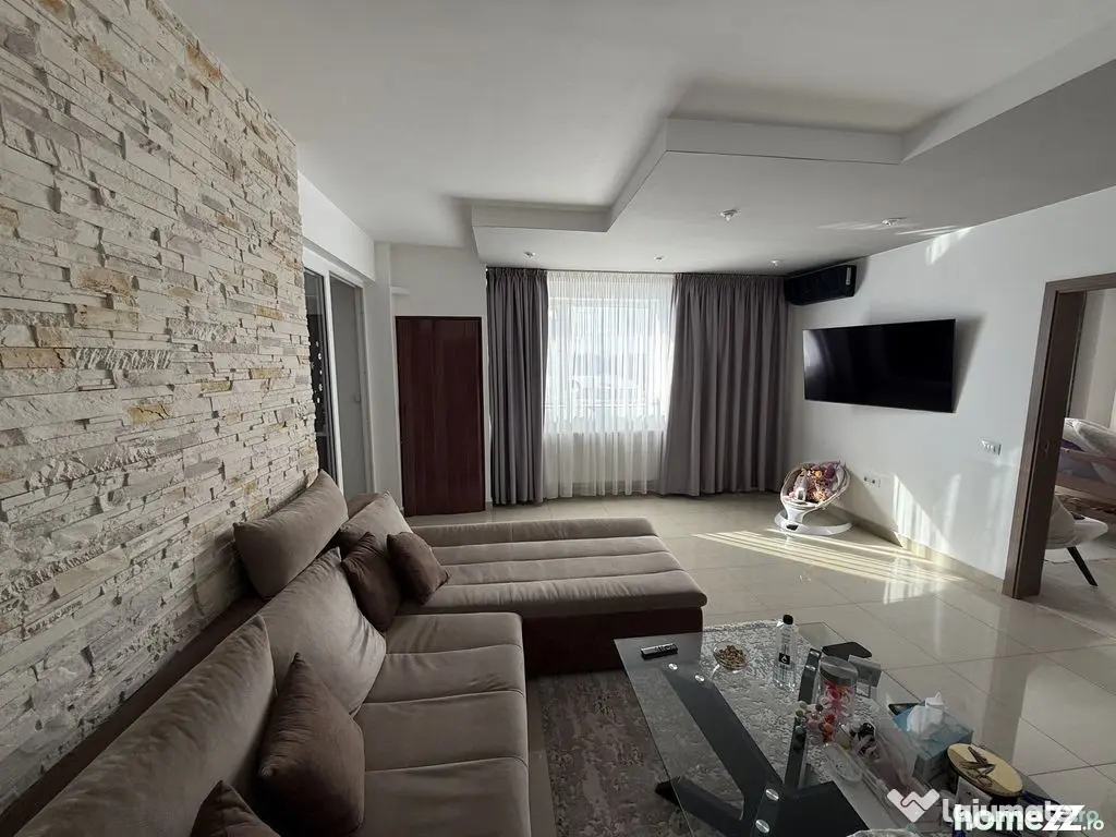 Apartament 3 camere zona Bratianu 