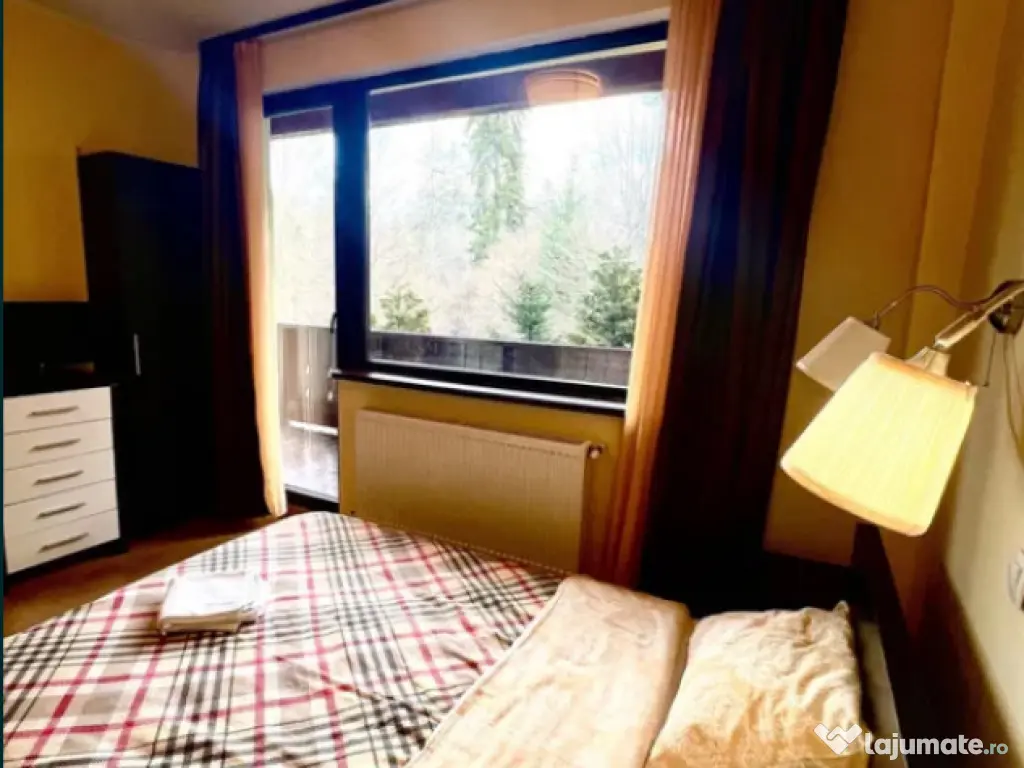 Apartament 3 camere, semidecomandat - Poiana Brasov