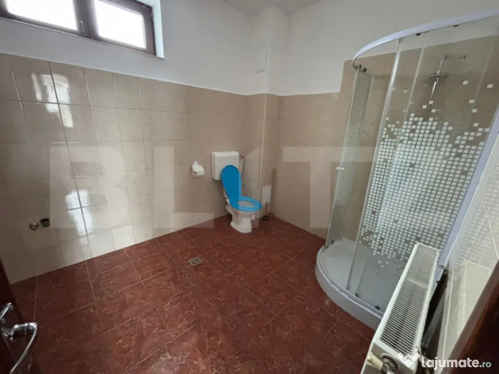 Spațiu de închiriat 2 camere cu balcon privat, Centru Civi