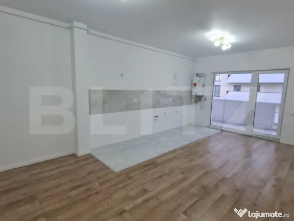 Apartament cu 2 camere, finisaje noi, terasa, parcare subter 