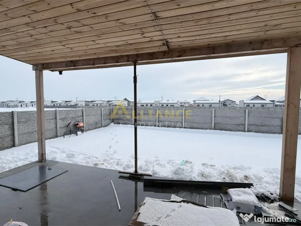 Casa Individuala - 3 camere - 2 bai - 371 mp teren 