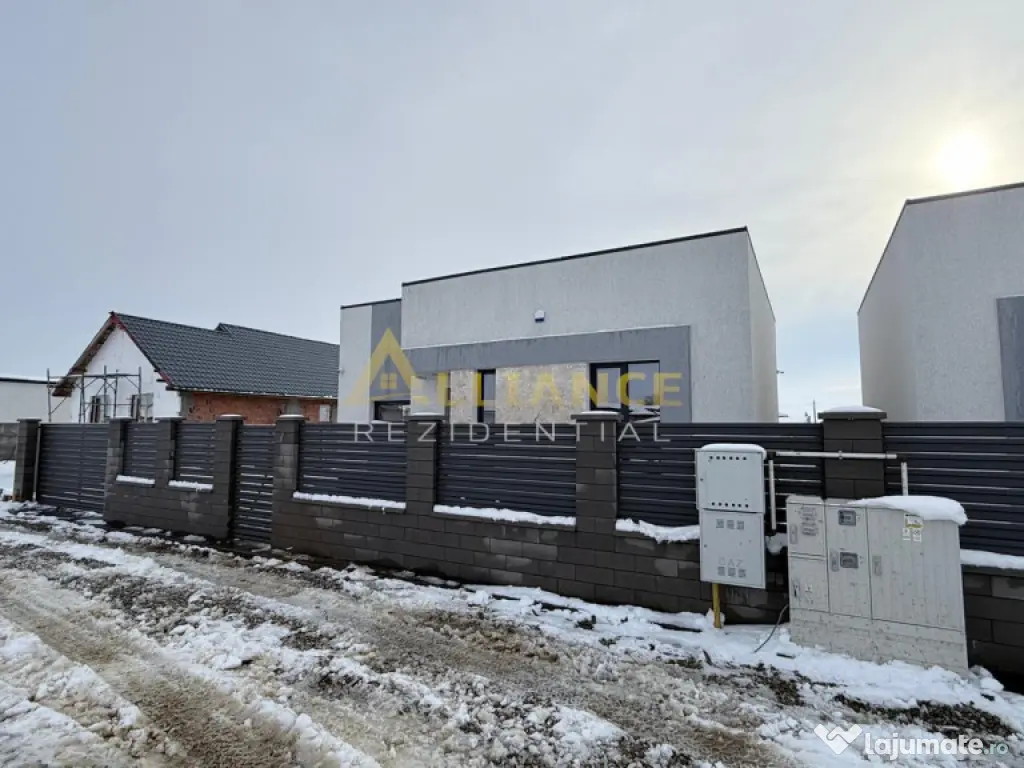 Casa Individuala - 3 camere - 2 bai - 371 mp teren 