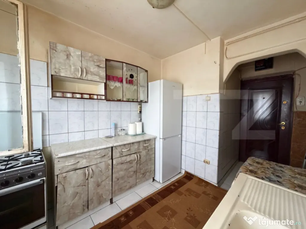 Apartament 2 camere, etaj 1, 37 mp, zona Micro III 