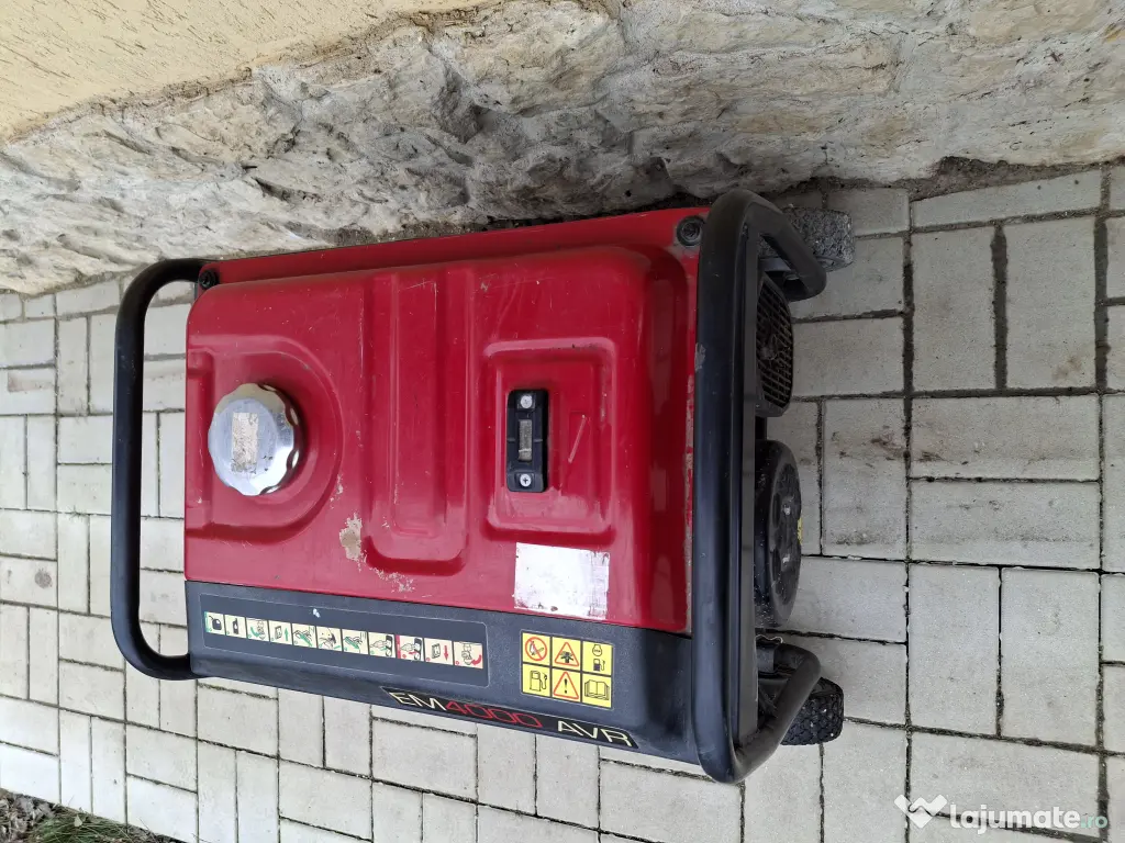 Generator curent pe benzina 