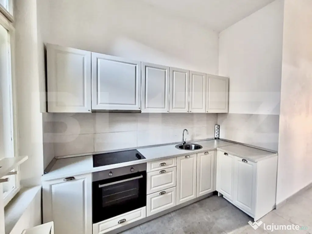 Apartament 2 camere, 77 mp, zona Centrala