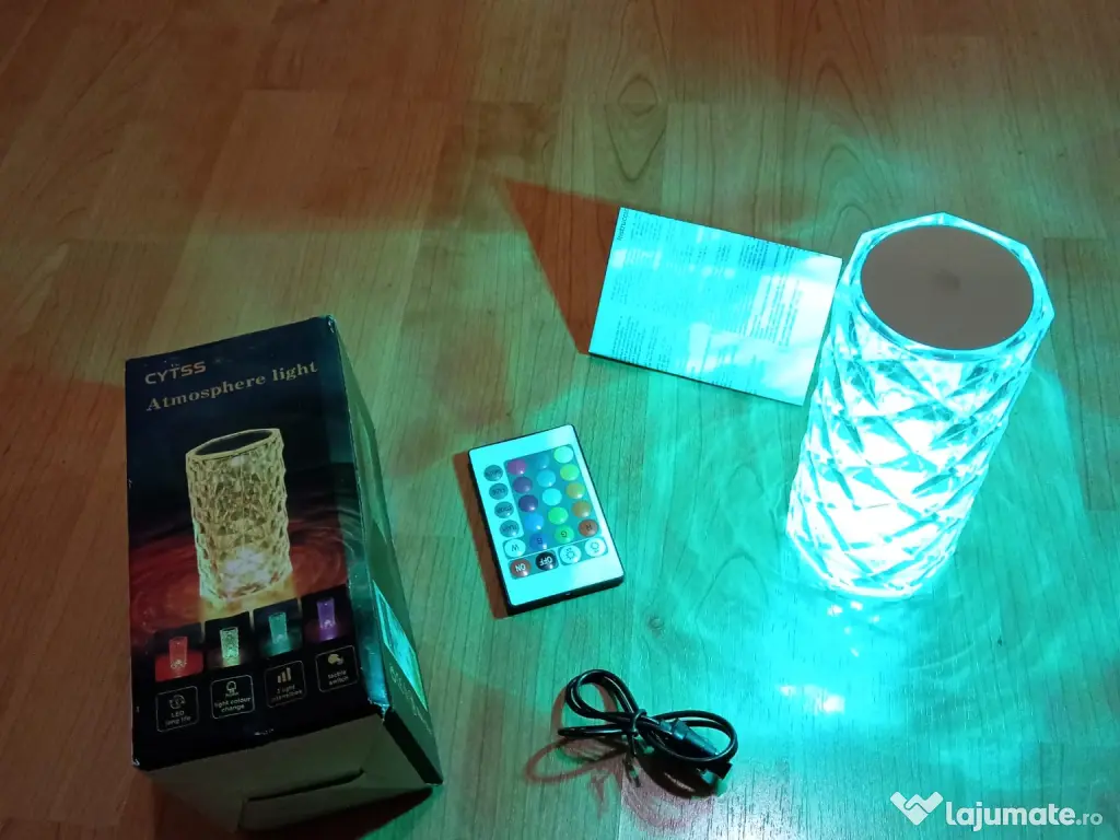 Lampă LED Trandafir – RGB Reîncărcabilă