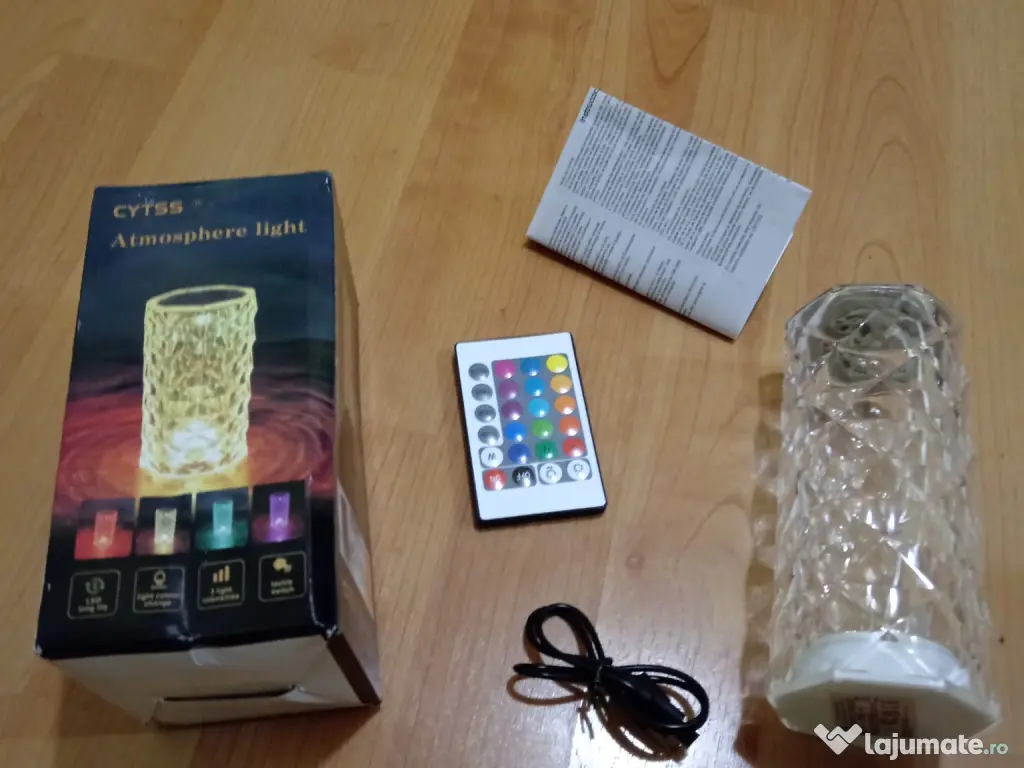 Lampă LED Trandafir – RGB Reîncărcabilă